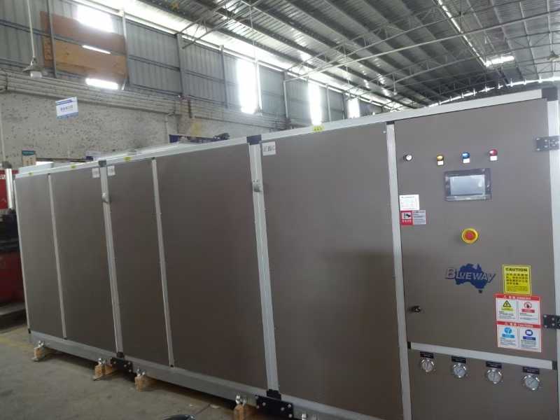 ​Доставка вчасно: система середовища для критого басейну